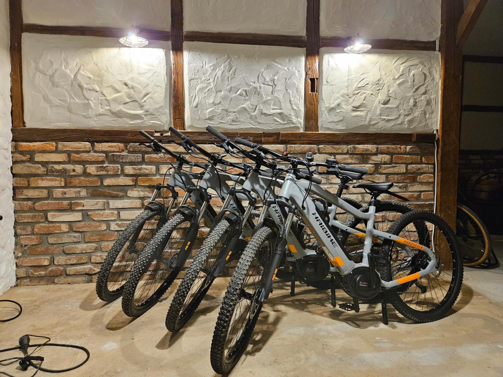 Apartamenty Komarno 46 Jacuzzi&Sauna المظهر الخارجي الصورة