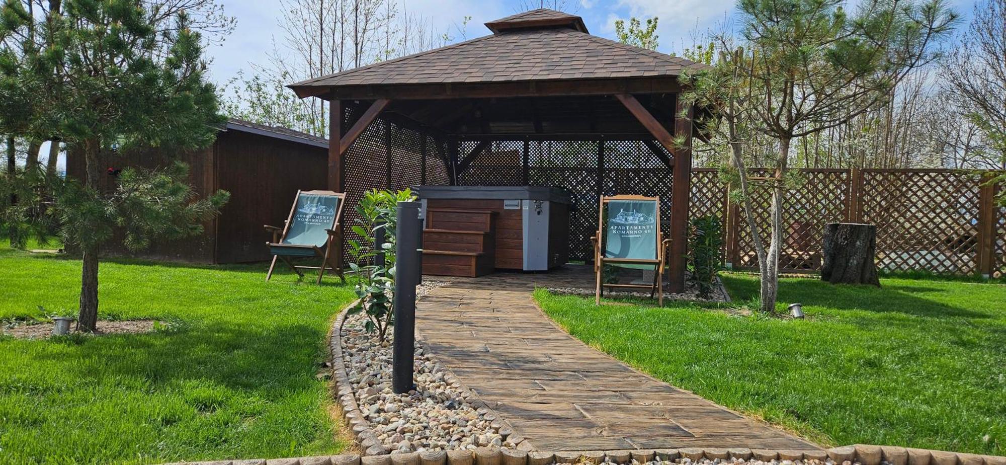 Apartamenty Komarno 46 Jacuzzi&Sauna المظهر الخارجي الصورة
