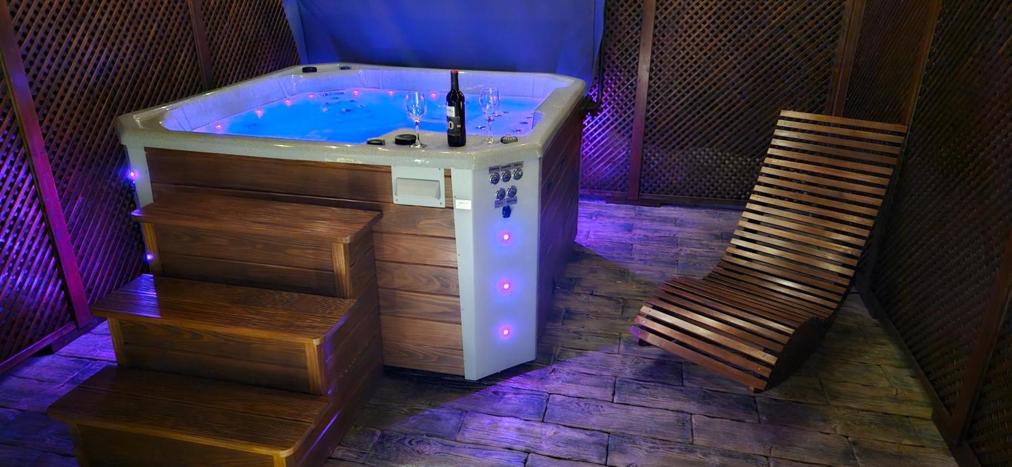 Apartamenty Komarno 46 Jacuzzi&Sauna المظهر الخارجي الصورة